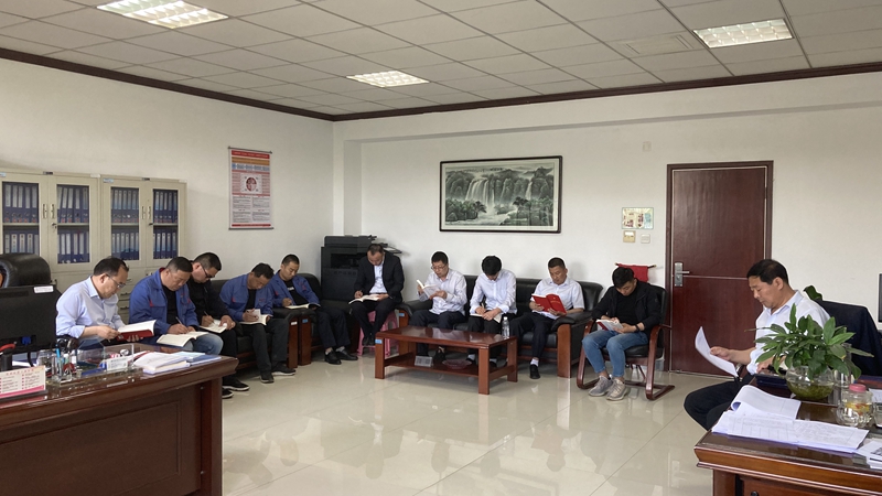 151678864533804403.jpeg 物资管理中心学习两会精神.JPG