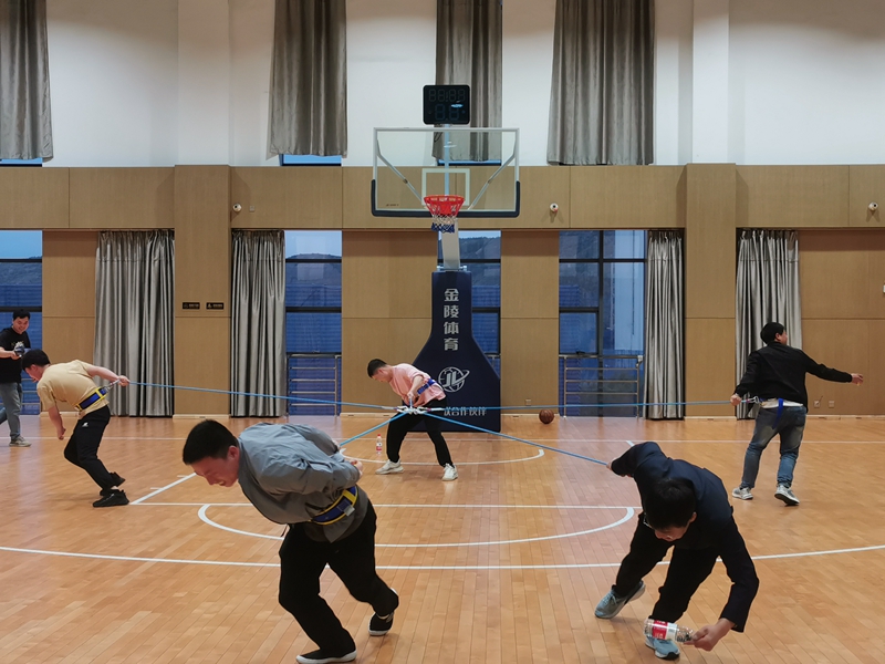 五人多项拔河_副本.jpg