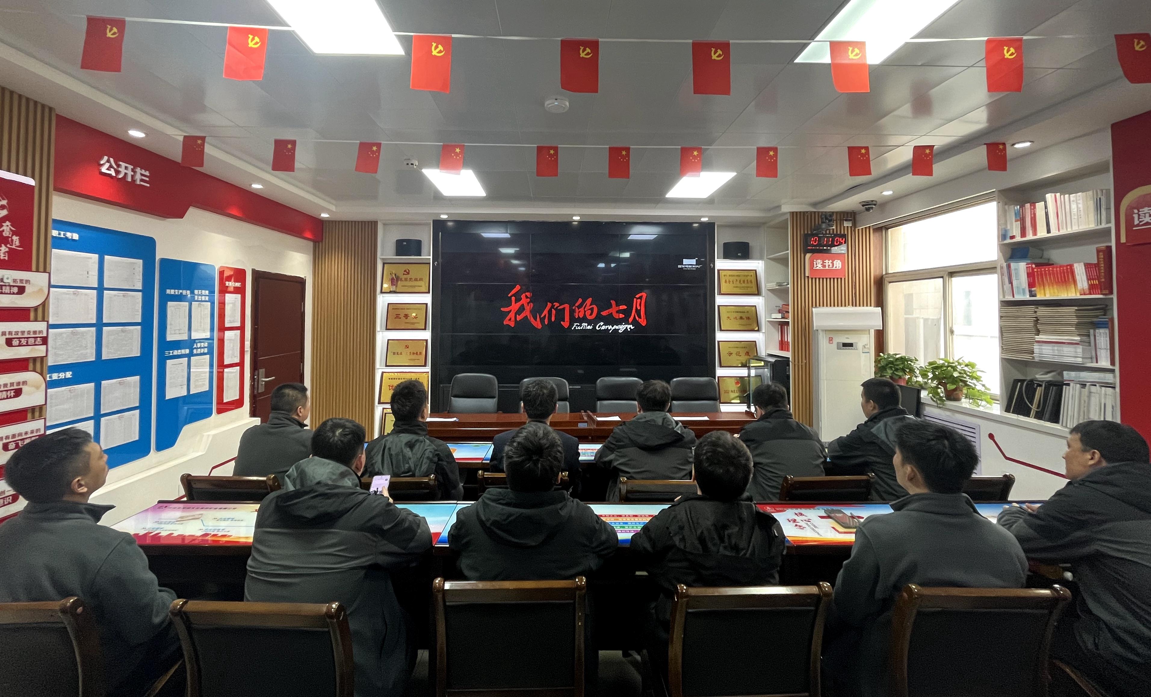 081731032411977357.jpeg 观影.jpg